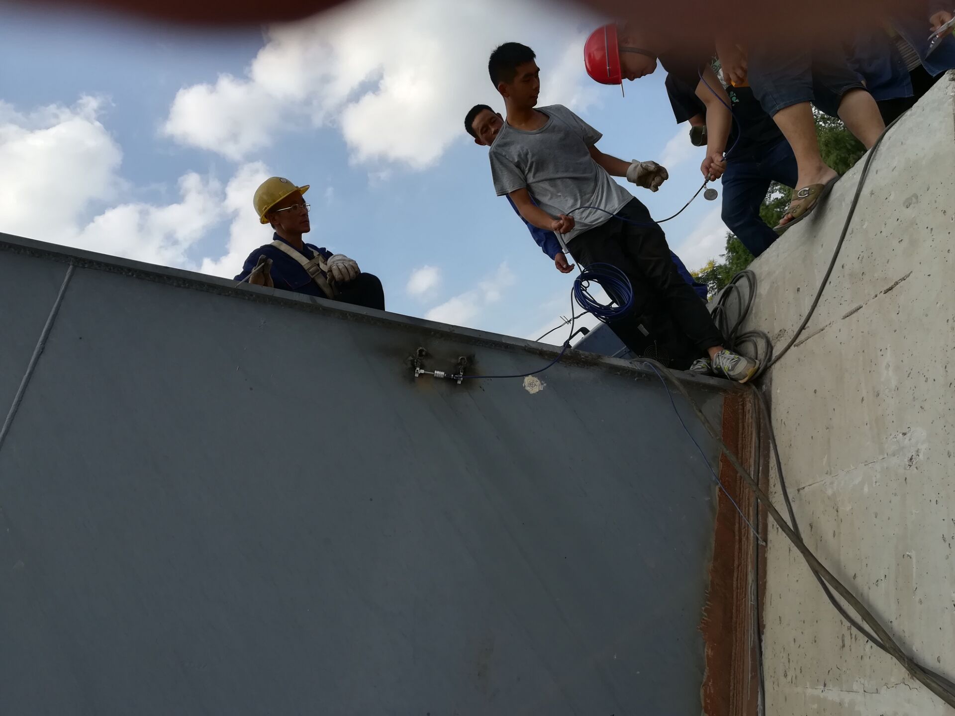 株洲钢表面应变计安装现场